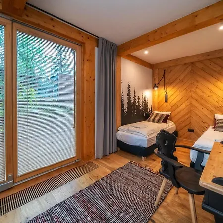 Apart4you Dream Wood דירה זקופאנה